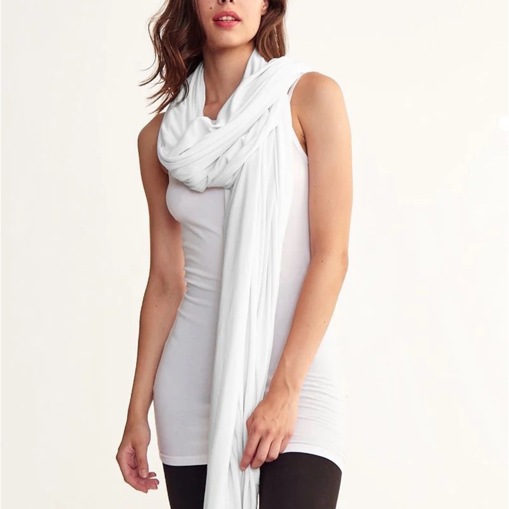 LAMade Zingo Scarf In White